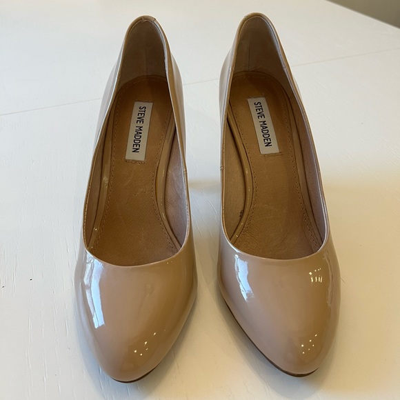Steve Madden heels, size 8M, blush patent - Picture 1 of 2